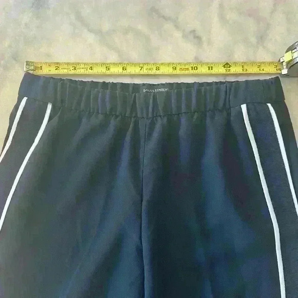 Banana Republic Jogger Style Ankle Pants - Picture 10 of 10